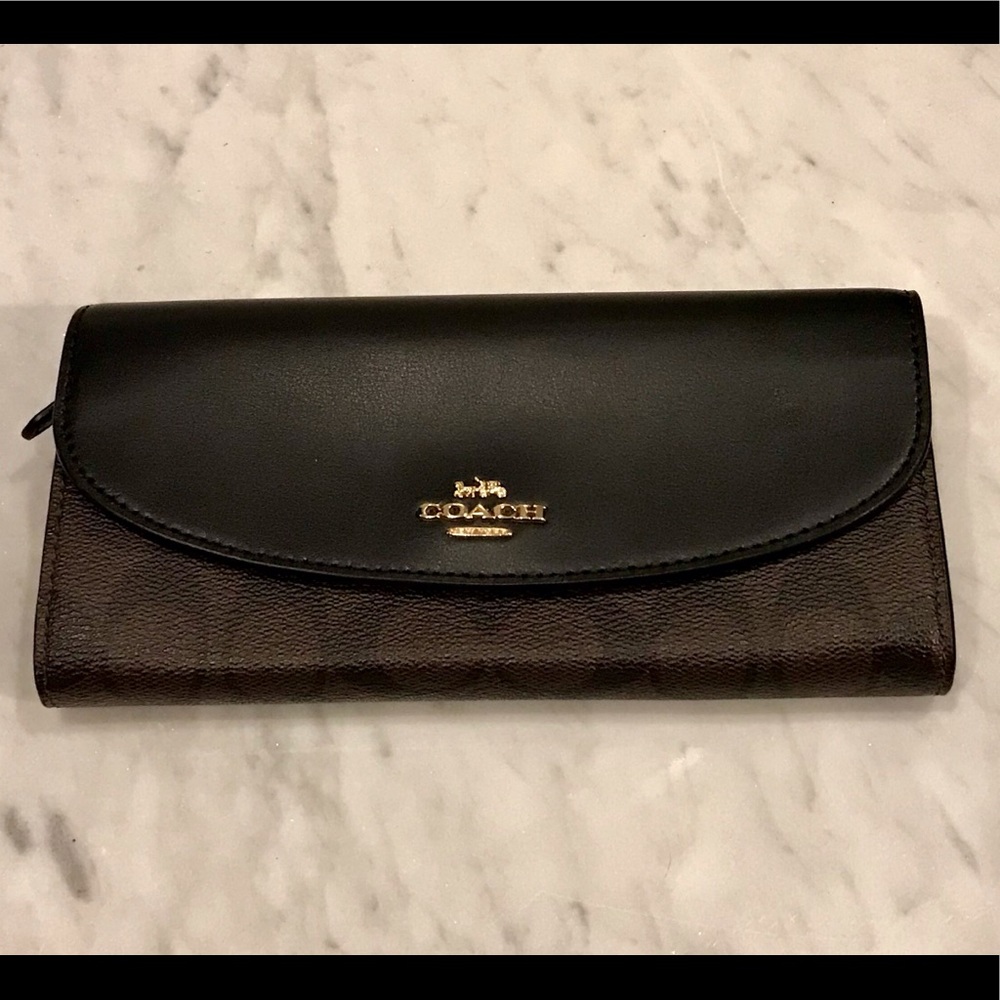 NWOT Coach leather wallet